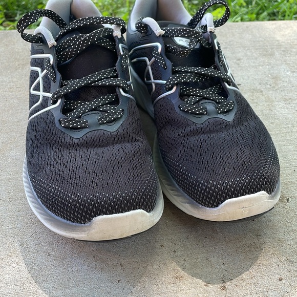 Women’s running shoes - Picture 2 of 6